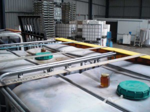 Bulk honey in tanks